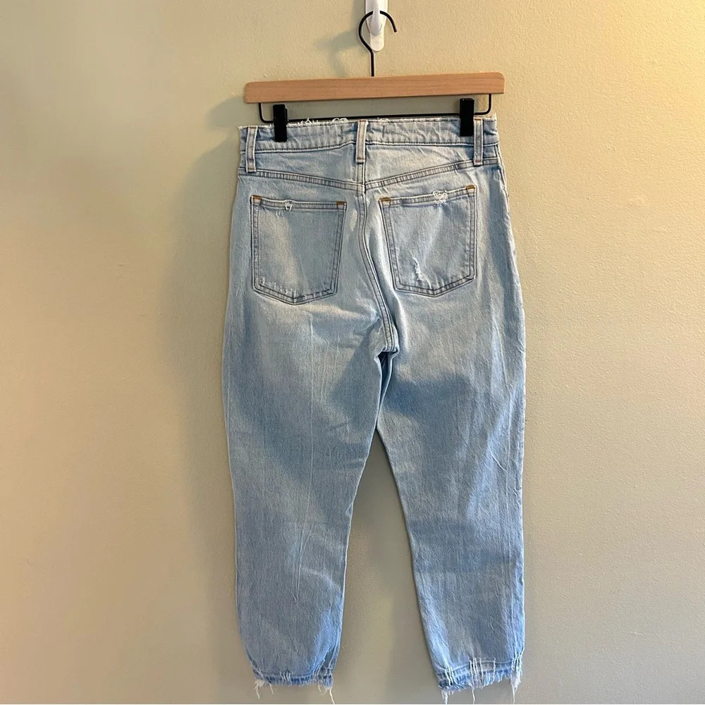 Abercrombie & Fitch Curve Love High Rise Mom Jean Womens Size 26 Short Light - Picture 5 of 9